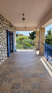 Stone House in olive Grove - former Denis Stone Villa