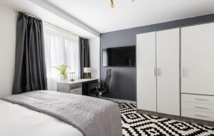 Spacious and Modern 4 Bed Apartment next to Borough Station