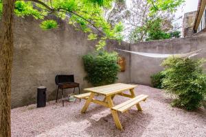 Appartements Calme en centre ville Appartement , spacieux et renove a 50m de la Place Carnot : photos des chambres