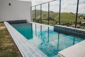 Suite Luxo com Piscina Privativa e Jacuzzi
