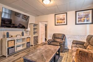 Charming Fort Wayne Home about 1 Mi to Downtown!