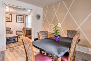 Charming Fort Wayne Home about 1 Mi to Downtown!