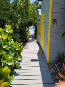 Always Summer Inn Bay Front