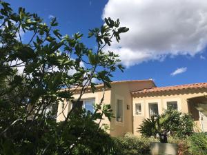Maisons de vacances Scenic holiday home in Vaison-la-Romaine with garden : photos des chambres