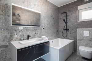 Beachfront Holiday Home - Private Heated Pool