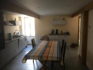 Chambre 2 côté sud chez particulier 1 lit 2 personnes