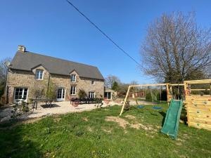 Maisons de vacances Poigniere 17pers SPA Baby-foot 15min Mer : photos des chambres