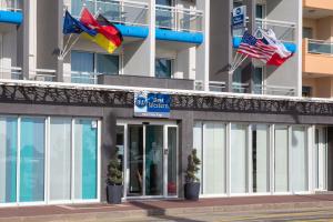 Best Western Plus Hotel Canet-Plage