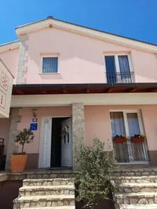 Sobe Klara - Donja Mahala