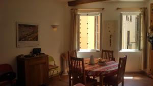 Appartement de charme à 50m de la plage de sable