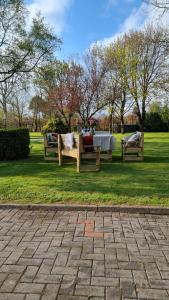 Yellow Heights Country House