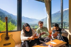 Zostel Manali, Vashisht