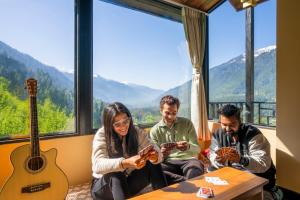 Zostel Manali, Vashisht