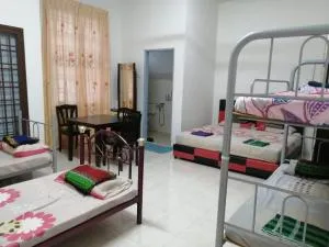 JOYFIN homestay roomstay muar - Bakar Parit