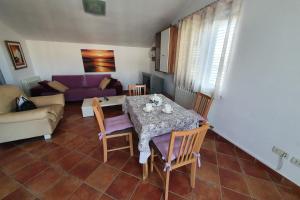 Apartment Relax for max 5 persons Funtana close to the beach 