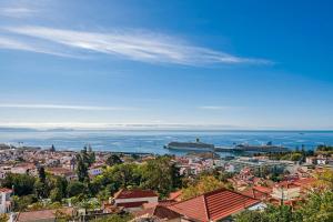 Casa do Castelo by An Island Apart