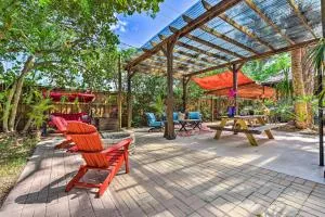 Oasis with 2 Stand-Alone Casitas and Outdoor Bath - Southgate