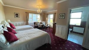 Super-Sized Twin Room (Double Bed and Twin Bed) room in Cappabhaile House