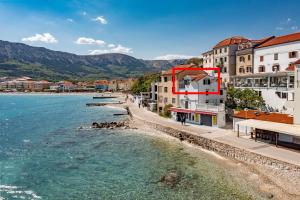 Seafront Baska Apartment