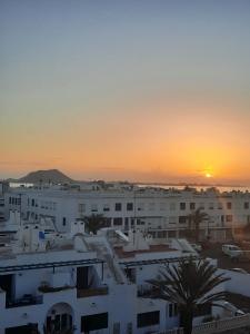 Sun & Surf Loft, near main street and beach, Wifi fiber, winter garden with sea view - 4hvězdičkové hotely ve městě Corralejo