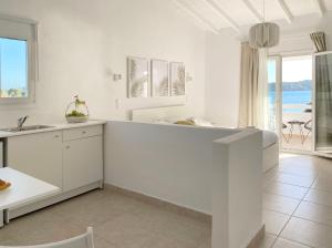 Palm Suite Green