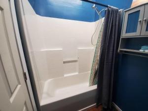 Robbins Estate Haiku