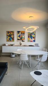 frontaal gelijkvloers seaview 80m² 2 slp