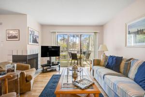 Sea Colony - 20002 Twin Lakes Ct