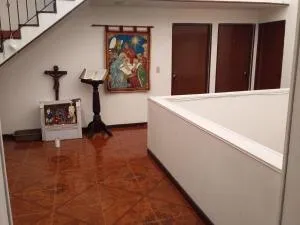 Habitación con baño privado cerca al aeropuerto - Fontibón