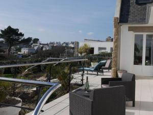 Maisons de vacances 180 panoramic sea view direct beach location Locmaria Plouzan : photos des chambres