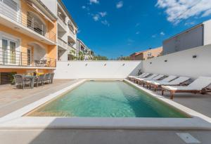 Apartment Jakov with a pool