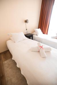 Shiny Mik Super Family Apartment