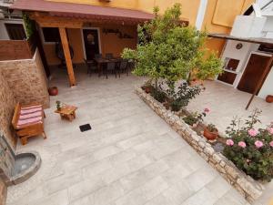 Archangelos Family House