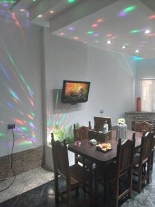 Apart hotel protomy tenemos piscina climatizada