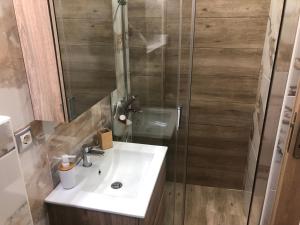 Royal Blue Grand Suite No 1