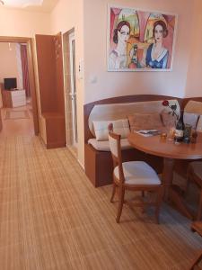 City View Apartment