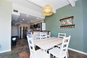 Aquarius Condo unit 207 condo