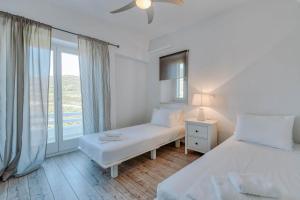 Luxury house with panoramic view, St George, Antiparos