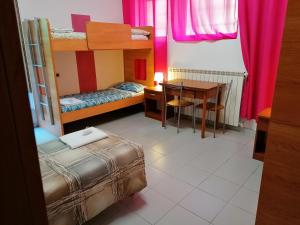 Perla del Levante Hostel