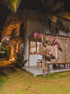 Maria Moñitos Hostel - Río Cedro