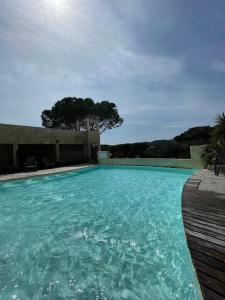 Campings Camping les Cigales - Mobil-home 4/6 personnes : photos des chambres