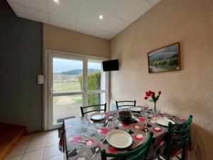 Maisons de vacances Gite Cayres, 2 pieces, 5 personnes - FR-1-582-340 : photos des chambres