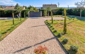 Maisons de vacances Stunning Home In Gargas With Wifi, 3 Bedrooms And Swimming Pool : photos des chambres