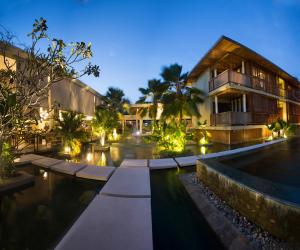 Dhevatara Beach Hotel