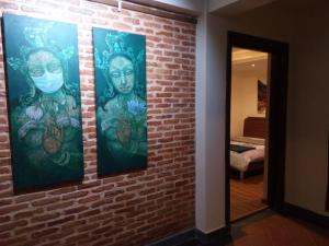 TARA ART HOUSE