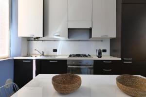 Charming 5 Vie Apt. Milan Center