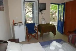 Poraika studios - Raches