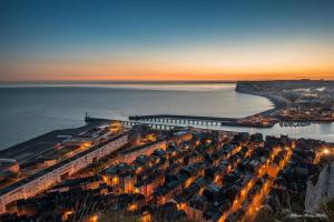 Appartements LA VERRIERE. Les Locations ISAHORA c'est aussi plusieurs appart' de Standing a 2 pas du Chateau d'Eu, des Falaises du Treport, de MERS les Bains et aux portes de la BAIE DE SOMME : photos des chambres