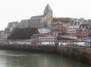 Appartements LA VERRIERE. Les Locations ISAHORA c'est aussi plusieurs appart' de Standing a 2 pas du Chateau d'Eu, des Falaises du Treport, de MERS les Bains et aux portes de la BAIE DE SOMME : photos des chambres