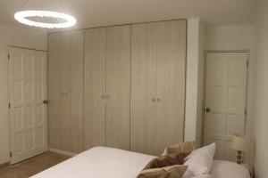 Alojamiento espectacular, cerca al Malecón del Río, Puerta de Oro y CC Buenavista - Duchas con agua caliente